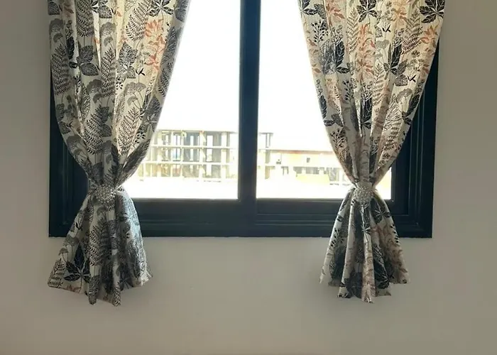 Aqua Infinity Apartment *